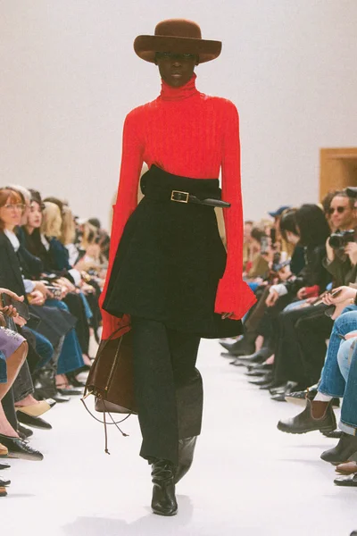 Look 35